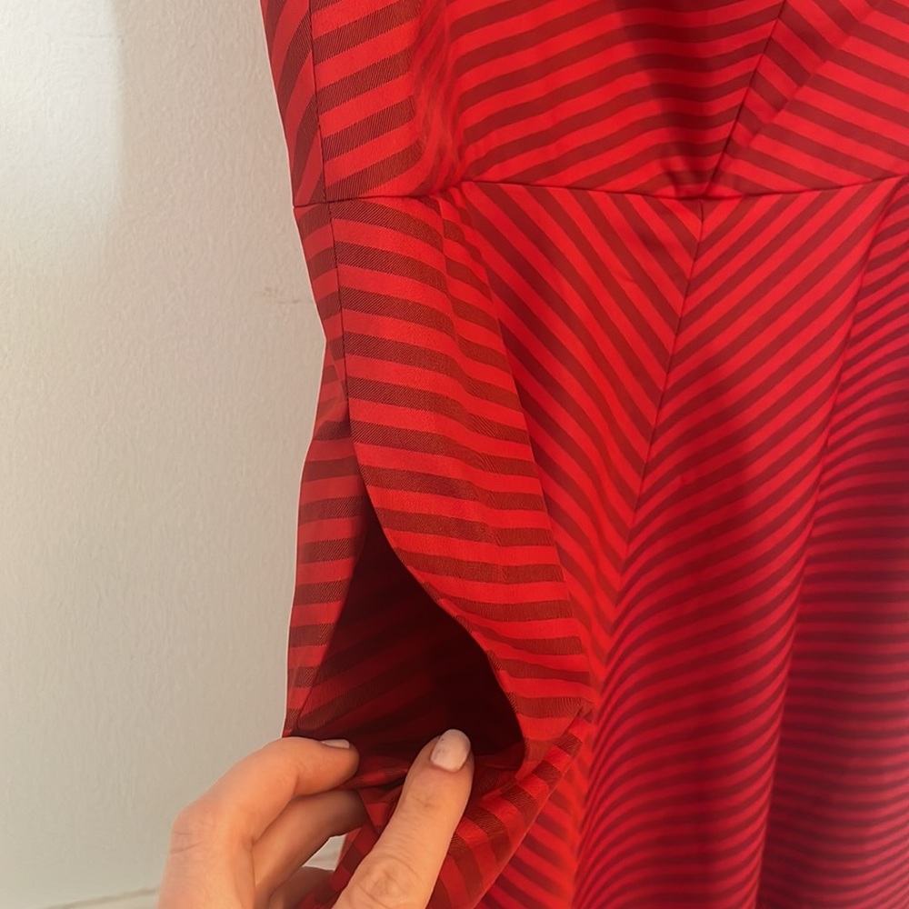 Isaac Mizrahi Red Stripe A-line Fit & Flare Sleeveless Dress - Picture 5 of 10